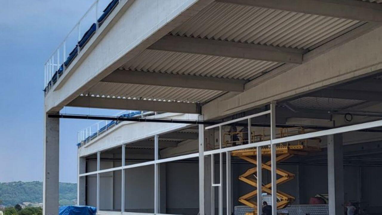 Magacinske hale Agro Đole Jagodina - Prohrom Vlasotince<br />
